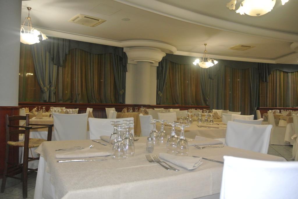 Hotel Stefano A Melito Melito di Napoli Buitenkant foto