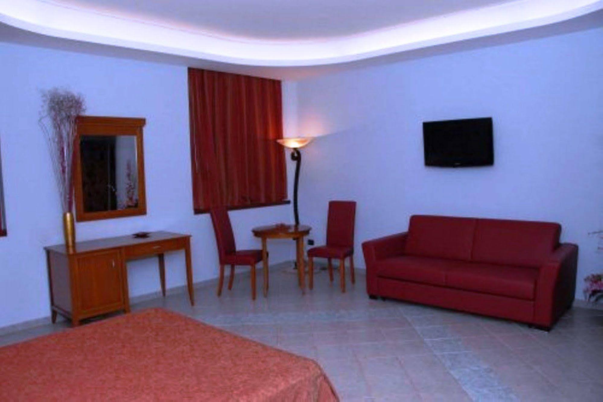 Hotel Stefano A Melito Melito di Napoli Buitenkant foto